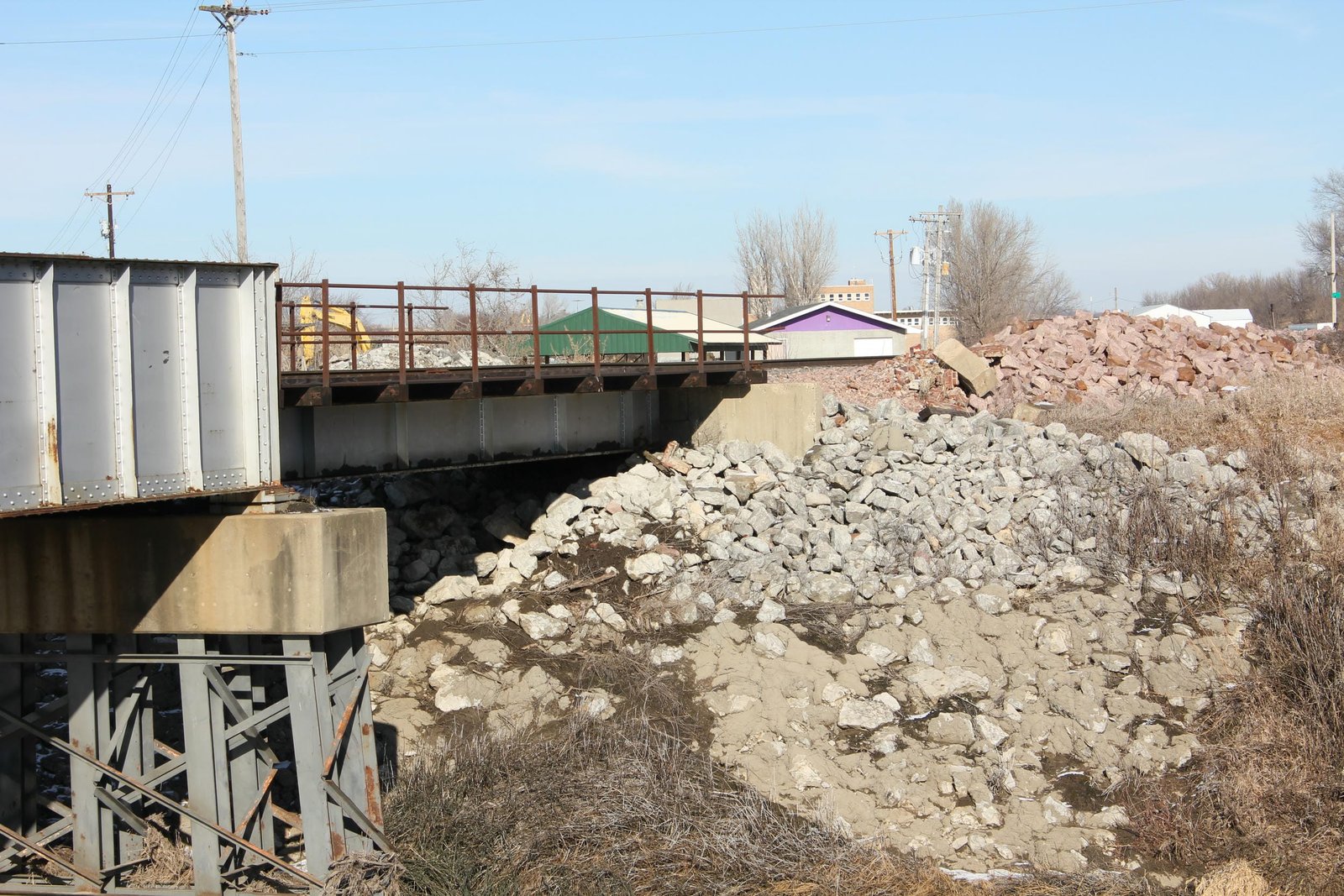 North abutment